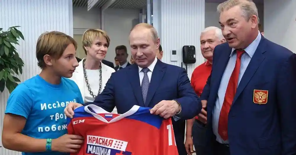 Бабаев о заслугах Третьяка: «Строится много катков, все регионы охвачены эпидемией хоккея. У нас второй чемпионат после НХЛ по силе. Уровень хоккея держится, хотя идет изоляция России»