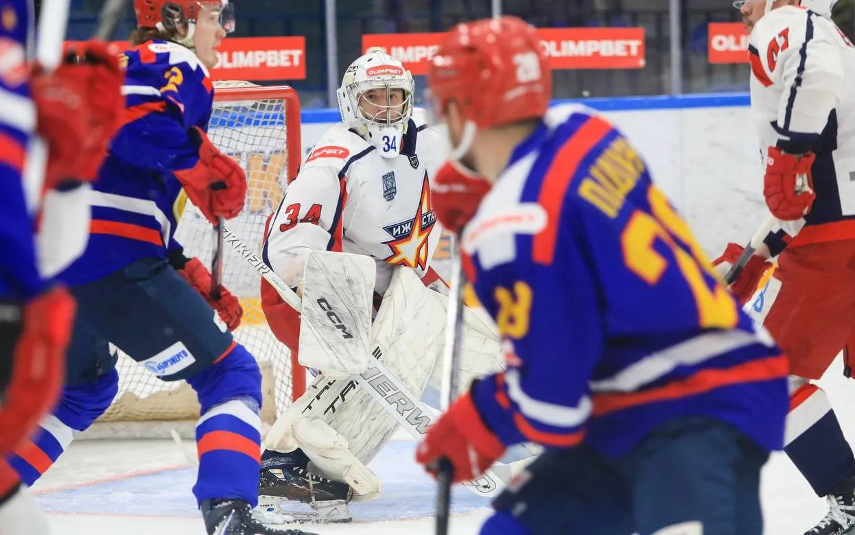 Хоккейная «Ижсталь» победила во втором матче плей-офф ВХЛ