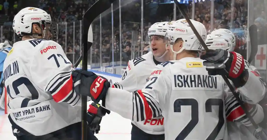 «Металлург» выиграл третий подряд матч в серии плей-офф КХЛ с «Сибирью»