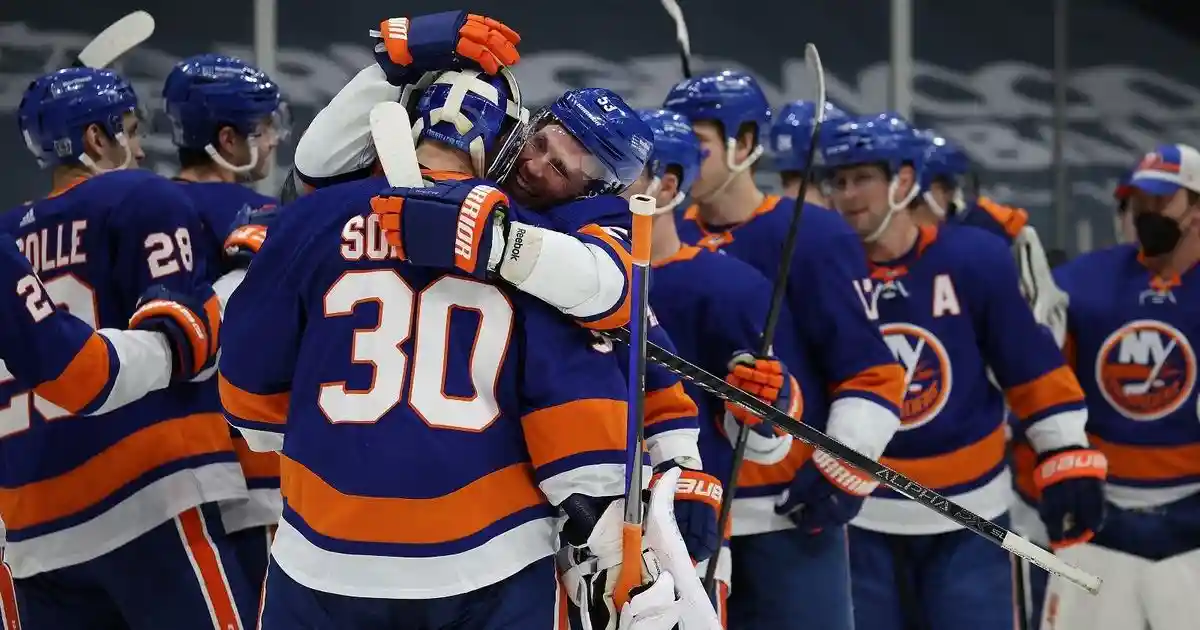 «Нью-Йорк Айлендерс» обыграл «Флориду», Тарасов сделал 35 сейвов