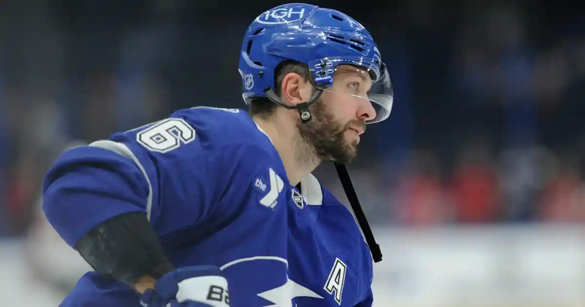 Кучеров пропускает второй матч «Тампы» подряд из-за болезни. Никита идет 2-м в гонке бомбардиров НХЛ, уступая Макдэвиду 3 очка