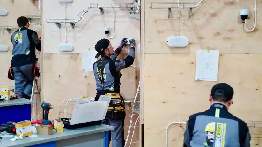 В Тульской области стартует очный полуфинал Чемпионата электриков IEK 2026