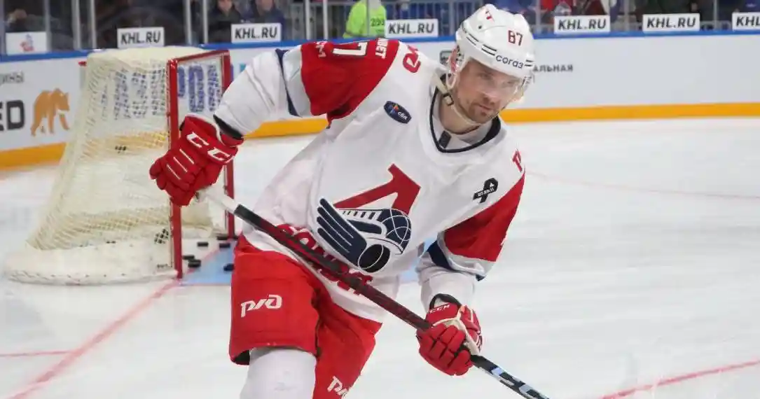 Чемпион КХЛ нанес третье поражение «Спартаку» в серии плей-офф