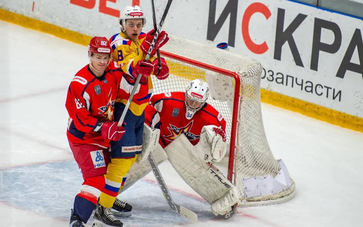 Хоккейная «Ижсталь» проиграла в 4-м матче плей-офф