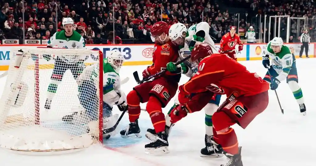 «Автомобилист» сократил отставание от «Салавата» в серии плей-офф КХЛ