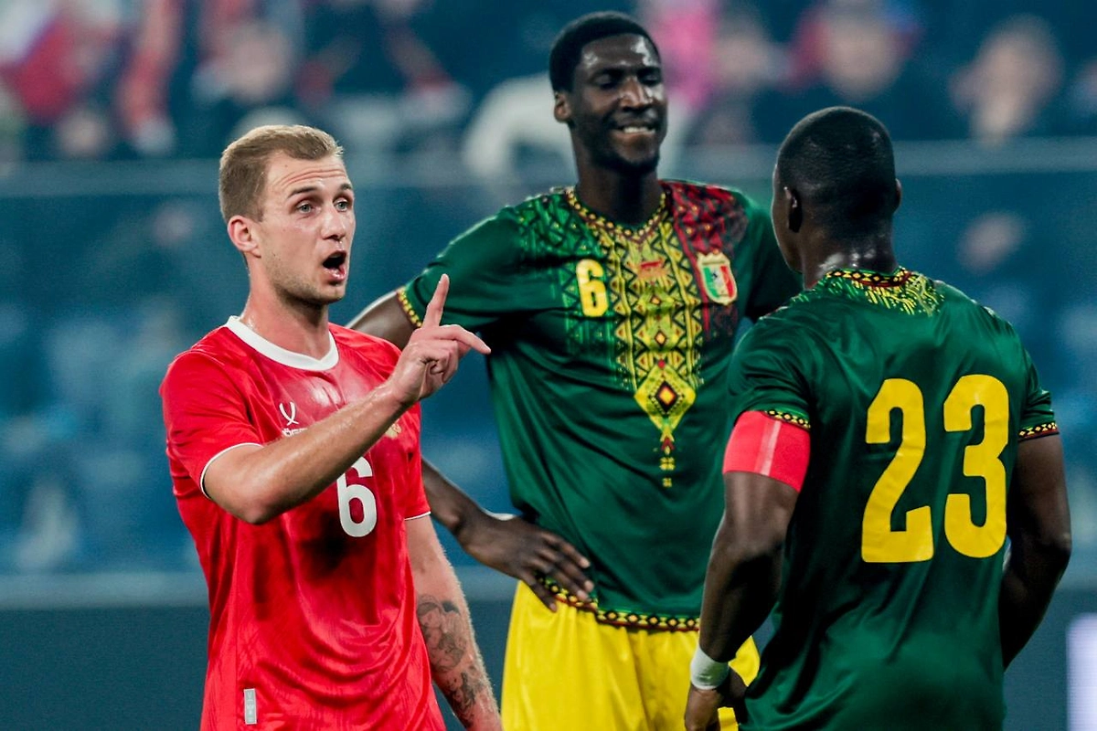 Сборная России по футболу сыграла вничью с Мали