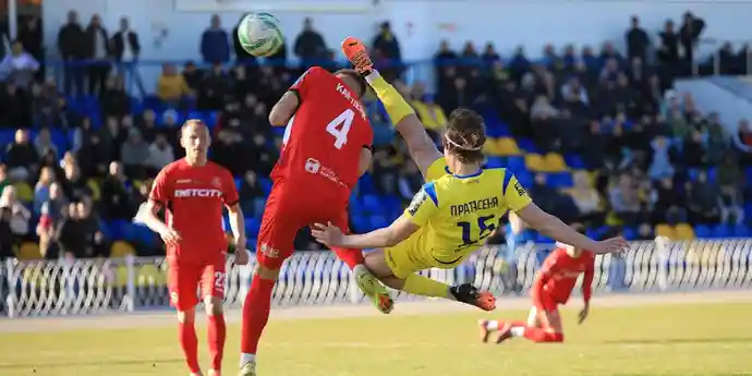 БАТЭ наделал красоты в домашнем матче: «сухой лист» и гол через себя. Видео