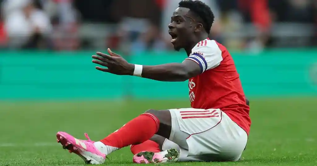 Игрок «Арсенала» Сака пропустит первый матч против «Спортинга» в ЛЧ