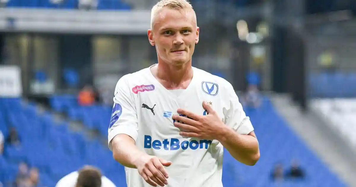 Дмитрий Пятибратов: «Тюкавин может заиграть в любом чемпионате. Он нестандартно действует, а такие форварды всегда на вес золота. Это человек, поцелованный богом»