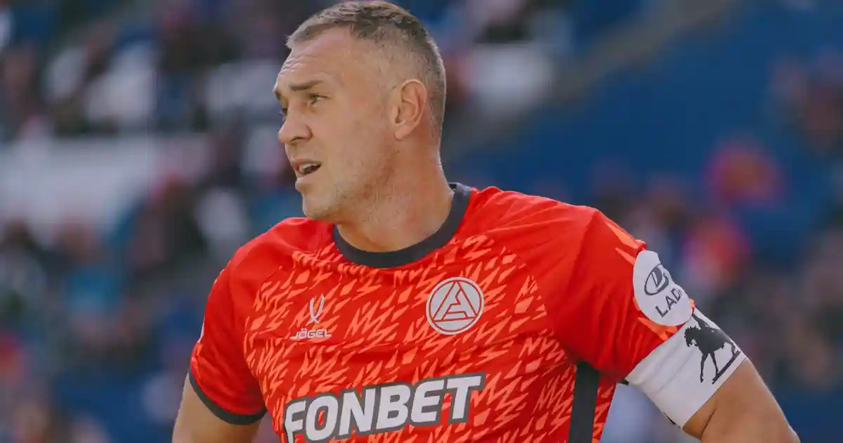 Генич о Дзюбе в «Спартаке»: «В клубе смотрят иначе на свой футбол, чтобы брать 38-летнего игрока для роли столба. Если его не ставить, хрен знает, куда настроение Артема вывернет»