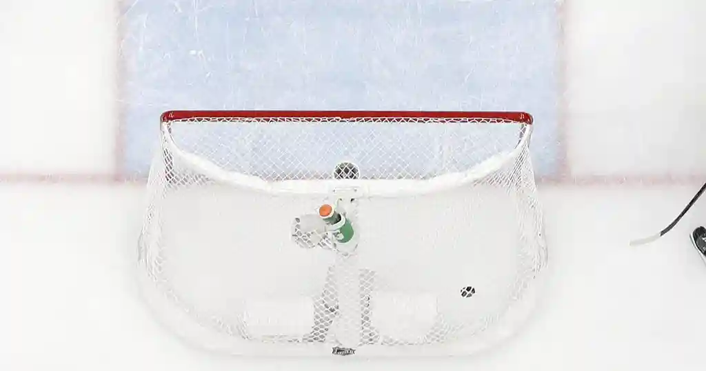 Матч «Чайка» — «Ирбис» стал самым продолжительным в истории МХЛ