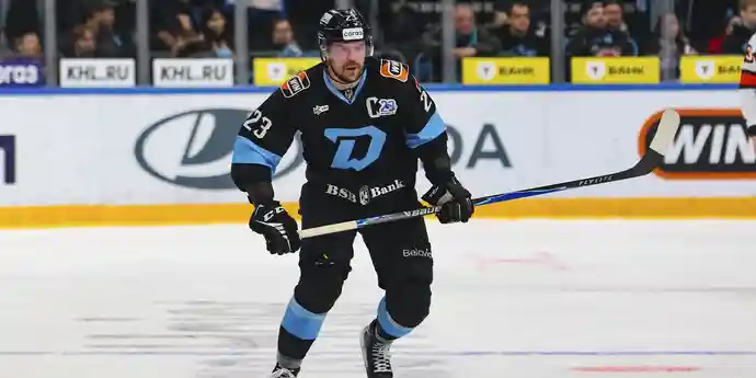 Большое достижение: белорус Андрей Стась первым из белорусов провел свой тысячный матч в КХЛ