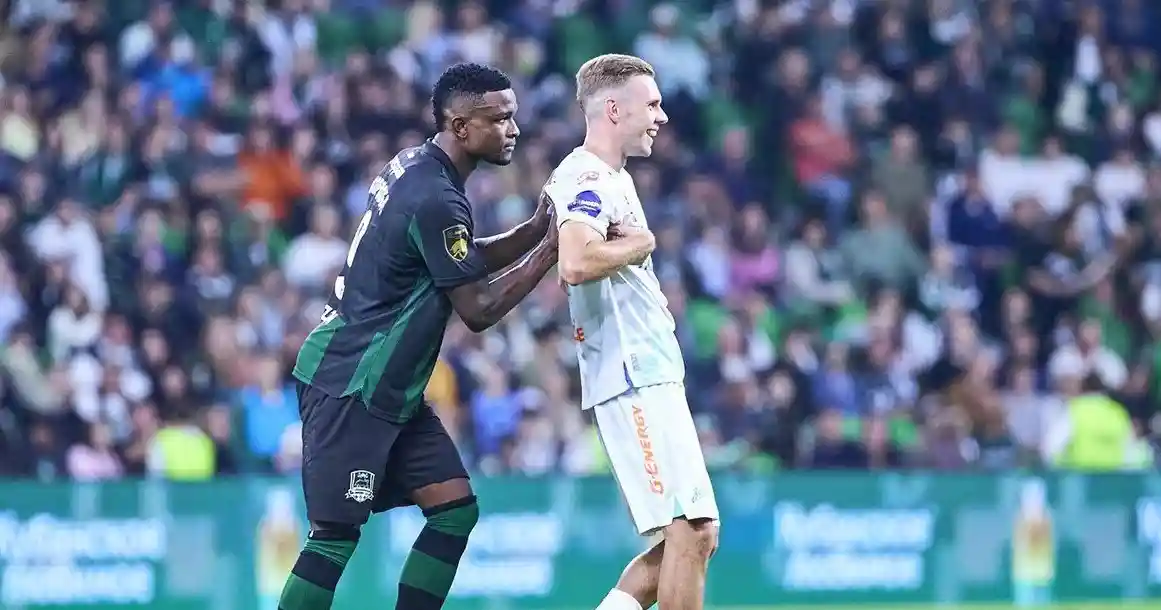 «Если “Зенит” победит, то не отдаст чемпионство. Ему сложно вскрывать оборону, когда с ним играют от защиты, но с “быками” будет более открытый футбол». Тарханов о главном матче тура