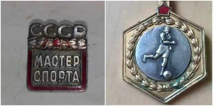 Значок 40-го года и корочка мастера спорта за 230 рублей. Что необычного продают на барахолке?