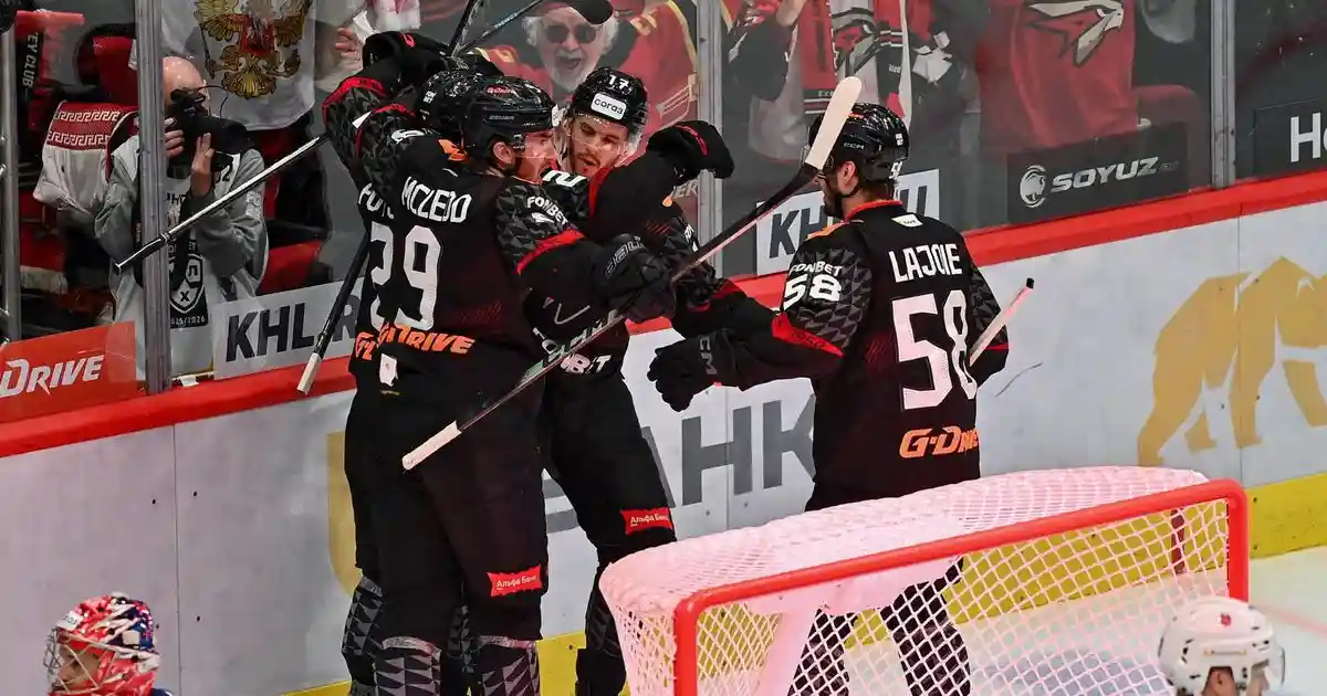 «Авангард» стал третьим полуфиналистом Кубка Гагарина