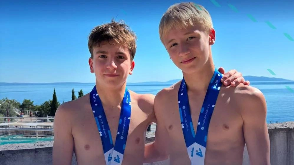 Золотой дуэт над Адриатикой: Россияне покорили юниорский чемпионат мира по прыжкам с вышки