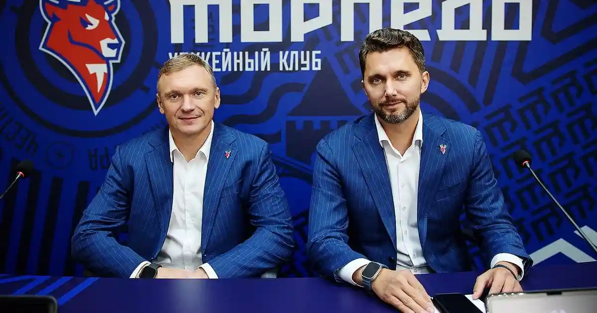 Гендиректор «Торпедо» поклялся начать сезон КХЛ на новой арене: «Пригласим известную певицу на матч открытия»